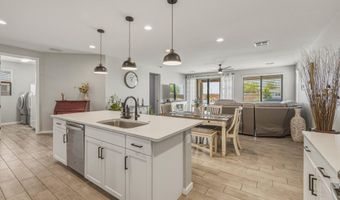 178 S NAPLES Ln, Casa Grande, AZ 85122