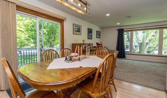 102 Ross Gdn NW, Alexandria, MN 56308