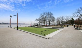 973 POWHATAN St, Alexandria, VA 22314