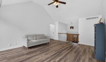 16913 Juniper Dr, Basehor, KS 66007