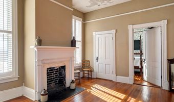 208 S Main St, Abbeville, SC 29620