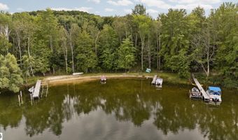 9550 Lakeside Dr, Alden, MI 49612