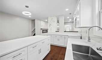 5 Ambridge, Ambridge, PA 15003