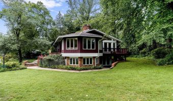 8901 CHARRED OAK Dr, Bethesda, MD 20817
