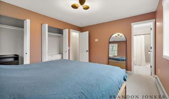 9095 76th St SE, Alto, MI 49302
