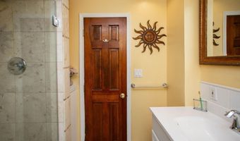 836 DEVENNEY Dr, Bellmawr, NJ 08031