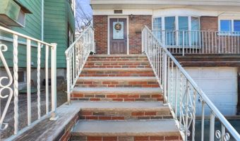 576 Avenue E 2, Bayonne, NJ 07002
