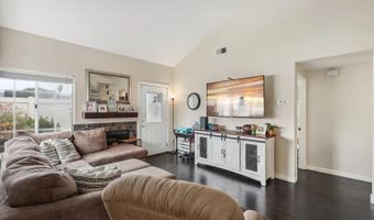 344 Riverview Way, Oceanside, CA 92057