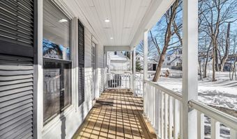 327 Essex St, Bangor, ME 04401