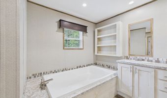 425 Pfeiffer Rd, Batesville, AR 72501