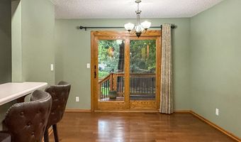 5327 Norris St, Ames, IA 50014