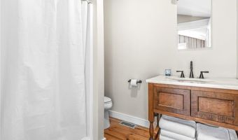 116 Nayatt Rd, Barrington, RI 02806