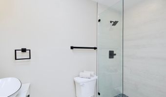 318 N PAYNE St, Alexandria, VA 22314