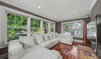 26 George St, Allendale, NJ 07401