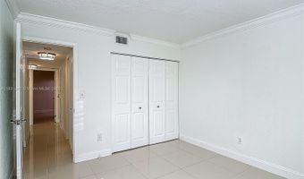 3552 Magellan Cir 122, Aventura, FL 33180