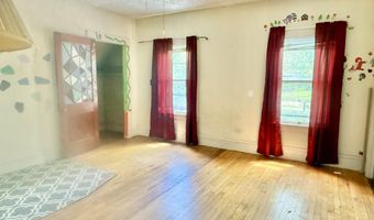 195 Main St, Belfast, ME 04915