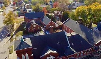 720 Henry St, Alton, IL 62002