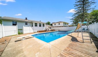 1543 Cherry Ln, Ashtabula, OH 44004