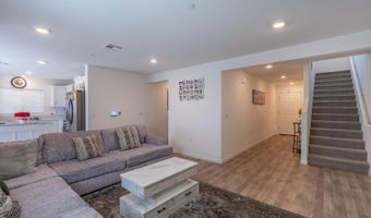 6421 Maple Leaf Ln, Riverbank, CA 95367
