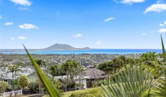 1461 Aunauna St, Kailua, HI 96734