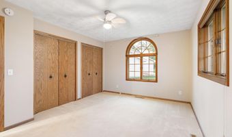 307 14th Pl NW, Austin, MN 55912