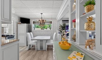 103 E 25TH St, Bayonne, NJ 07002