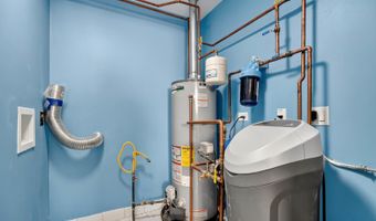 42362 N Poplar St, Antioch, IL 60002