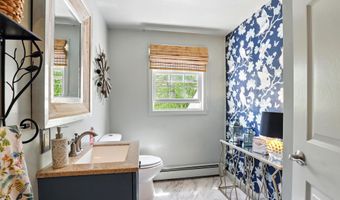 55 Robinson Ln, Barrington, NH 03825