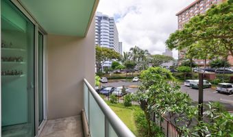 3009 Ala Makahala Pl 214, Honolulu, HI 96818