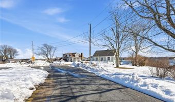 Barnacle Road, Narragansett, RI 02882