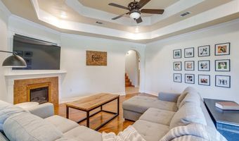 203 E 7th St, Weatherford, TX 76086