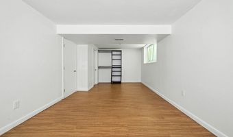 112 Leverett Rd, Amherst, MA 01002