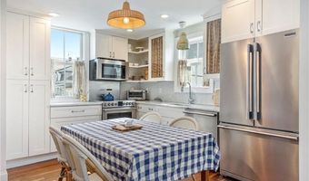 604 Thames & 4 Dixon St, Newport, RI 02840