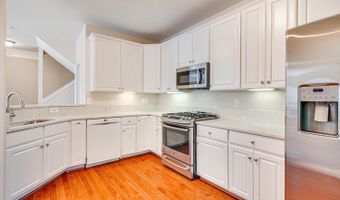 5075 MINDA Ct, Alexandria, VA 22304