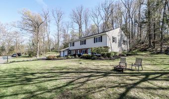 5 Bayberry Dr, Brookfield, CT 06804