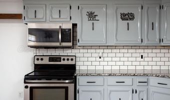 224 E WILLOW CREEK Dr, Amarillo, TX 79108