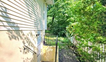 202 HARDY Pl, Rockville, MD 20852
