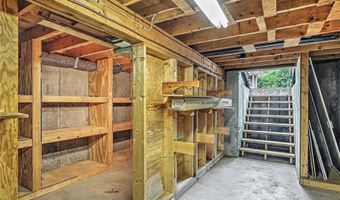 88 Nichols Rd, North Kingstown, RI 02852