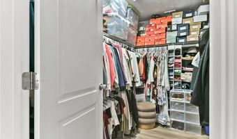 2 Gray Coach Ln 210, Cranston, RI 02921