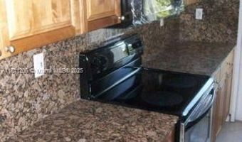 10001 W Bay Harbor Dr 306, Bay Harbor Islands, FL 33154