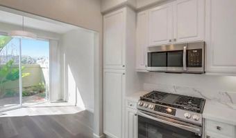 3717 Ruette De Vl, San Diego, CA 92130