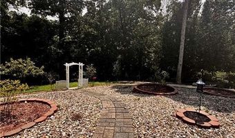15 Thackery Ln, Bella Vista, AR 72714