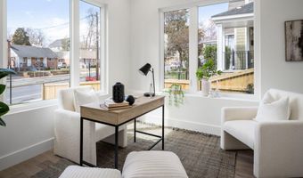 2001 N GEORGE MASON Dr, Arlington, VA 22207