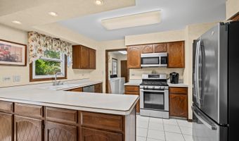 1507 W Plymouth Dr, Arlington Heights, IL 60004