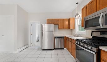 91 Warren Ave, Cranston, RI 02920