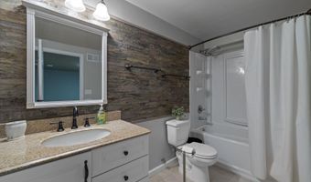 906 SONATA Ln, Cheyenne, WY 82007