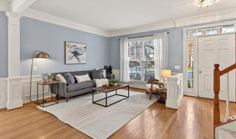 5432 SUMMER LEAF Ln, Alexandria, VA 22312