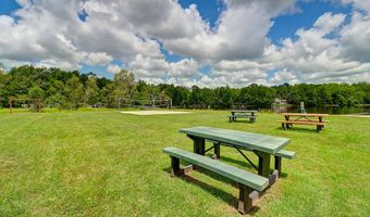 103 Malory Ct, Blakeslee, PA 18610