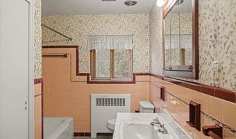 620 S MUHLENBERG St, Allentown, PA 18104