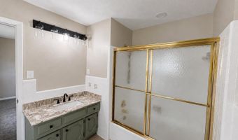 3912 LEE Dr, Anniston, AL 36207